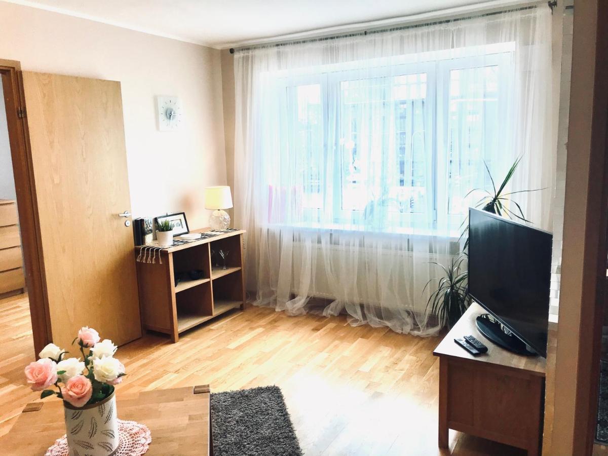 Cozy Central Apartment Tallinn Exterior photo